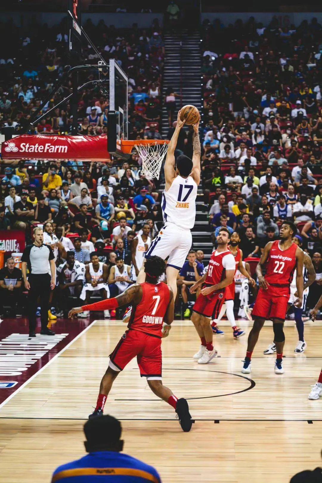 步行者翻盘四川队，张镇麟带队取胜