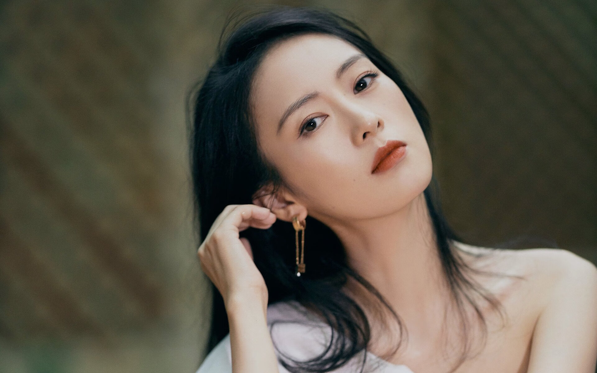 库里三分雨席卷赛场，雄鹿连续攻击波浇灭热火反击